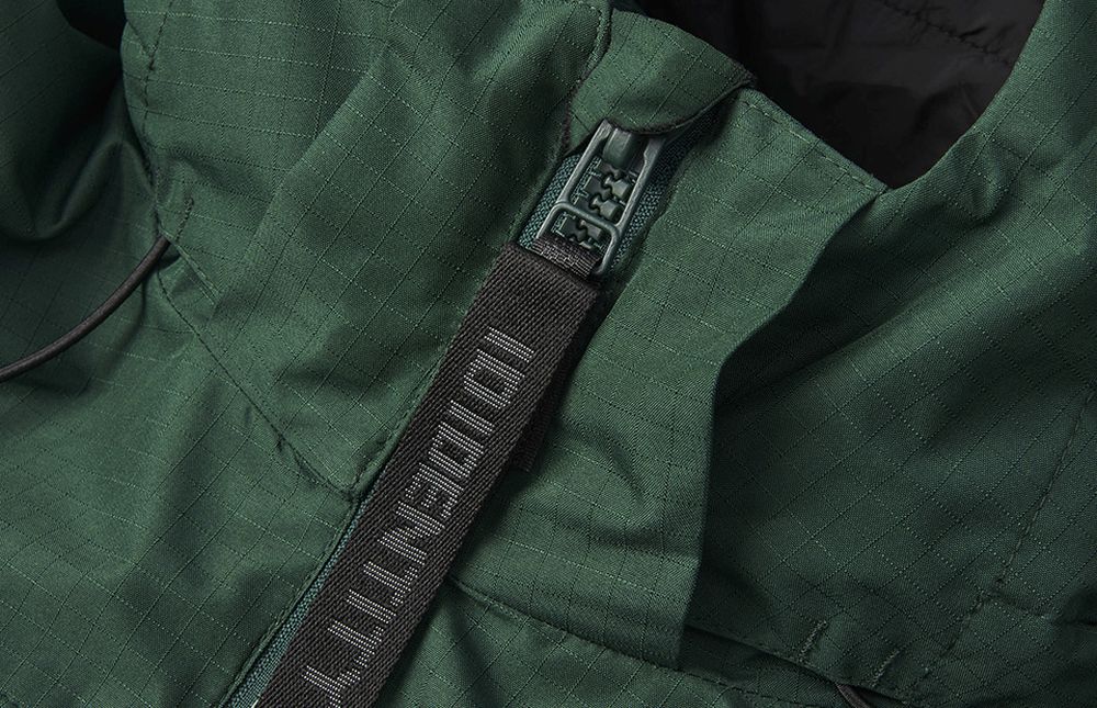 0842 Kapuzen Winterjacke